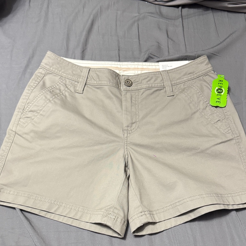 Women’s Natural Reflections Tan Shorts
